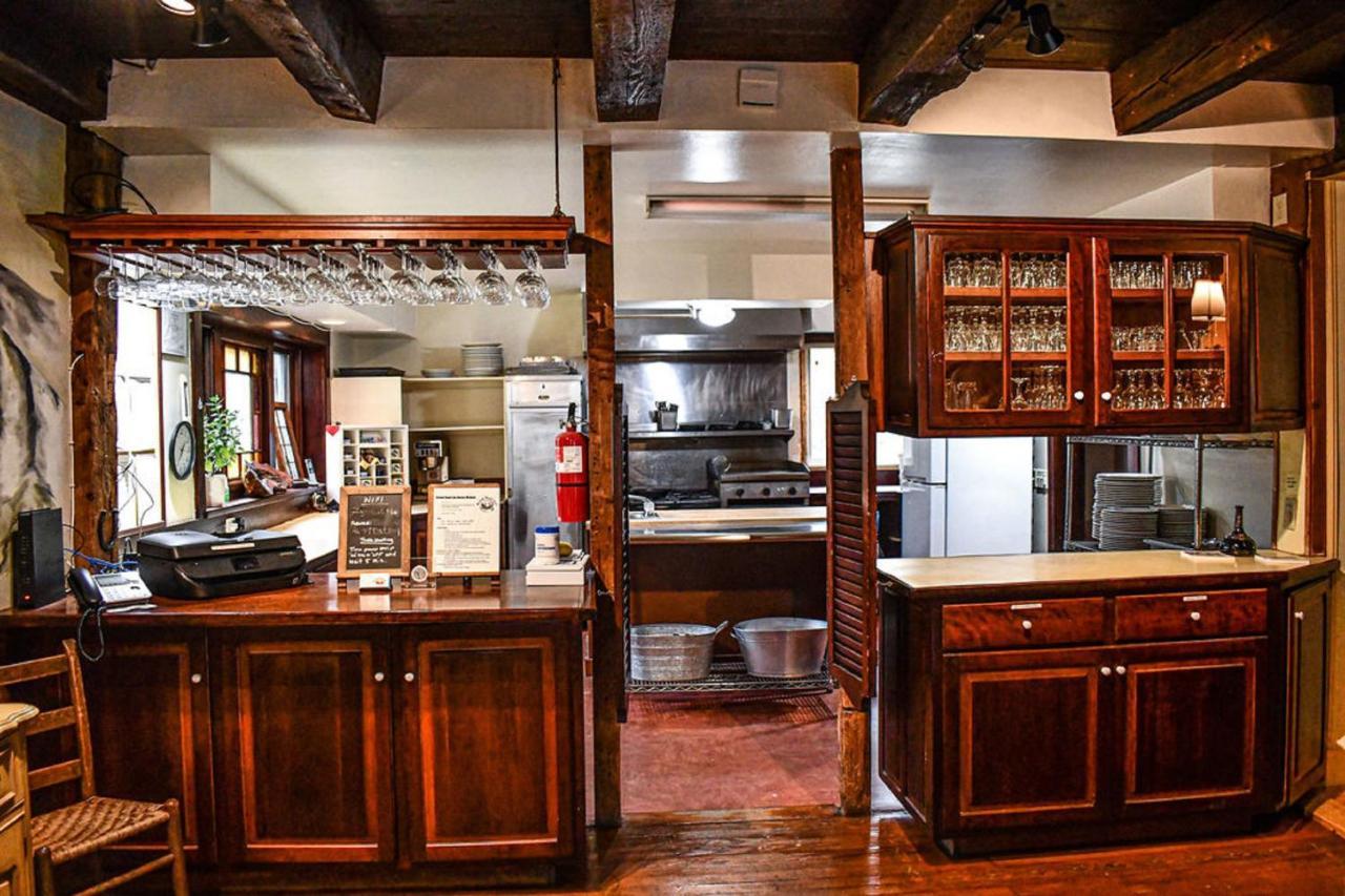 Brook Road Inn Goshen المظهر الخارجي الصورة