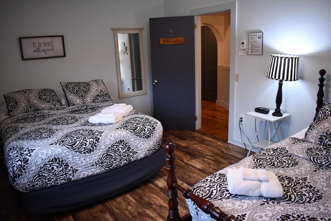 Brook Road Inn Goshen المظهر الخارجي الصورة