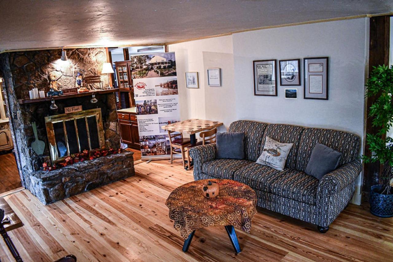Brook Road Inn Goshen المظهر الخارجي الصورة